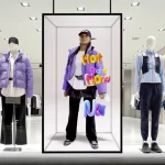 Pantalla 3D Samsung Spatial Signage SMHX-P de 85 pulgadas mostrando contenido con efecto 3D